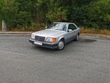 Mercedes-Benz Mercedes 320 CE C124 - Mercedes-Benz S 320 in Frankfurt (Main)