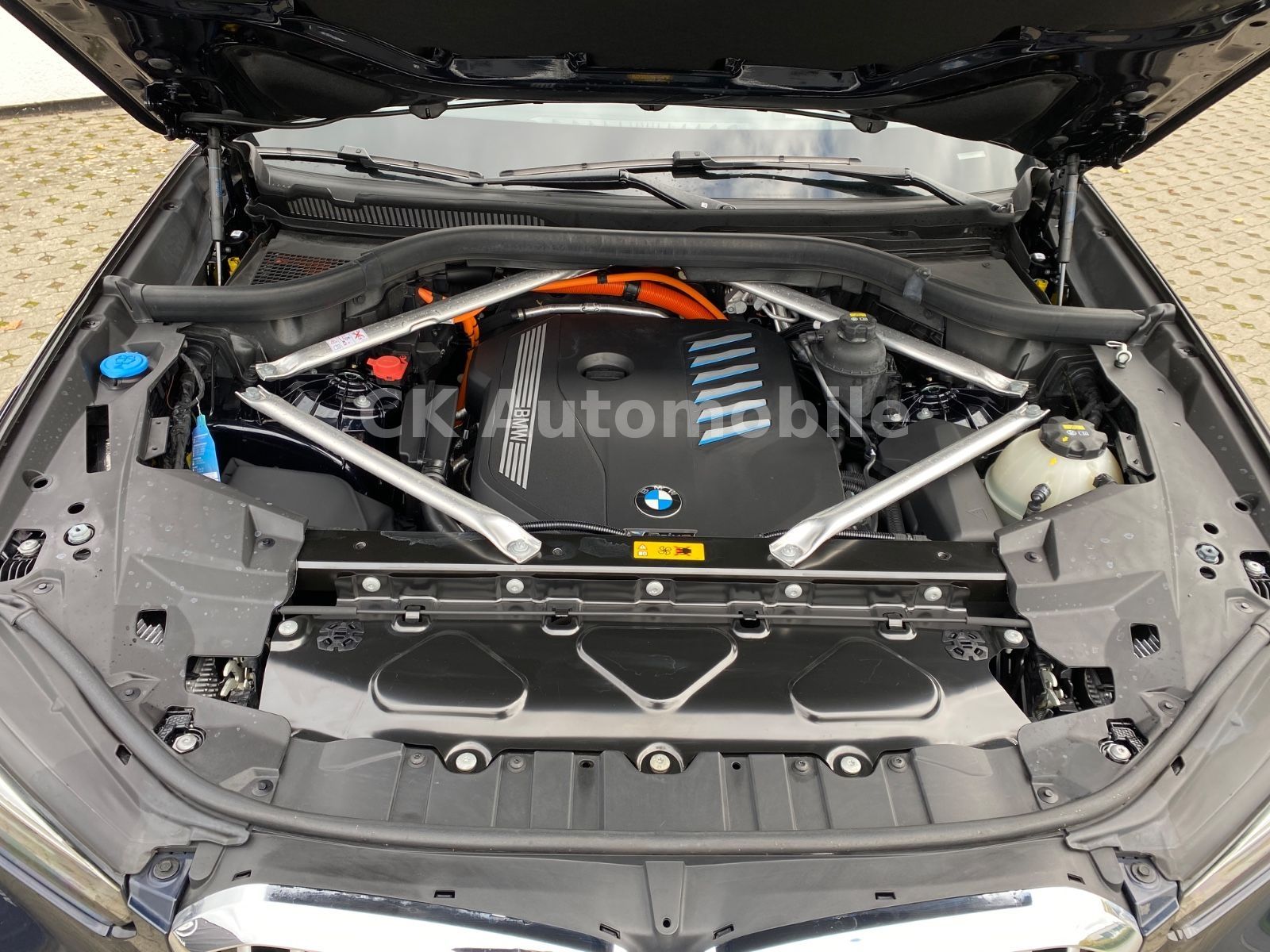 Fahrzeugabbildung BMW X5 xDrive 45e M-Sport/Head-Up/LED/ACC/360°Kam