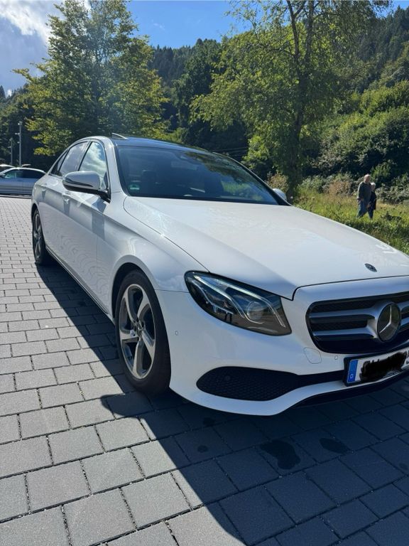 Image of Mercedes-Benz E 350