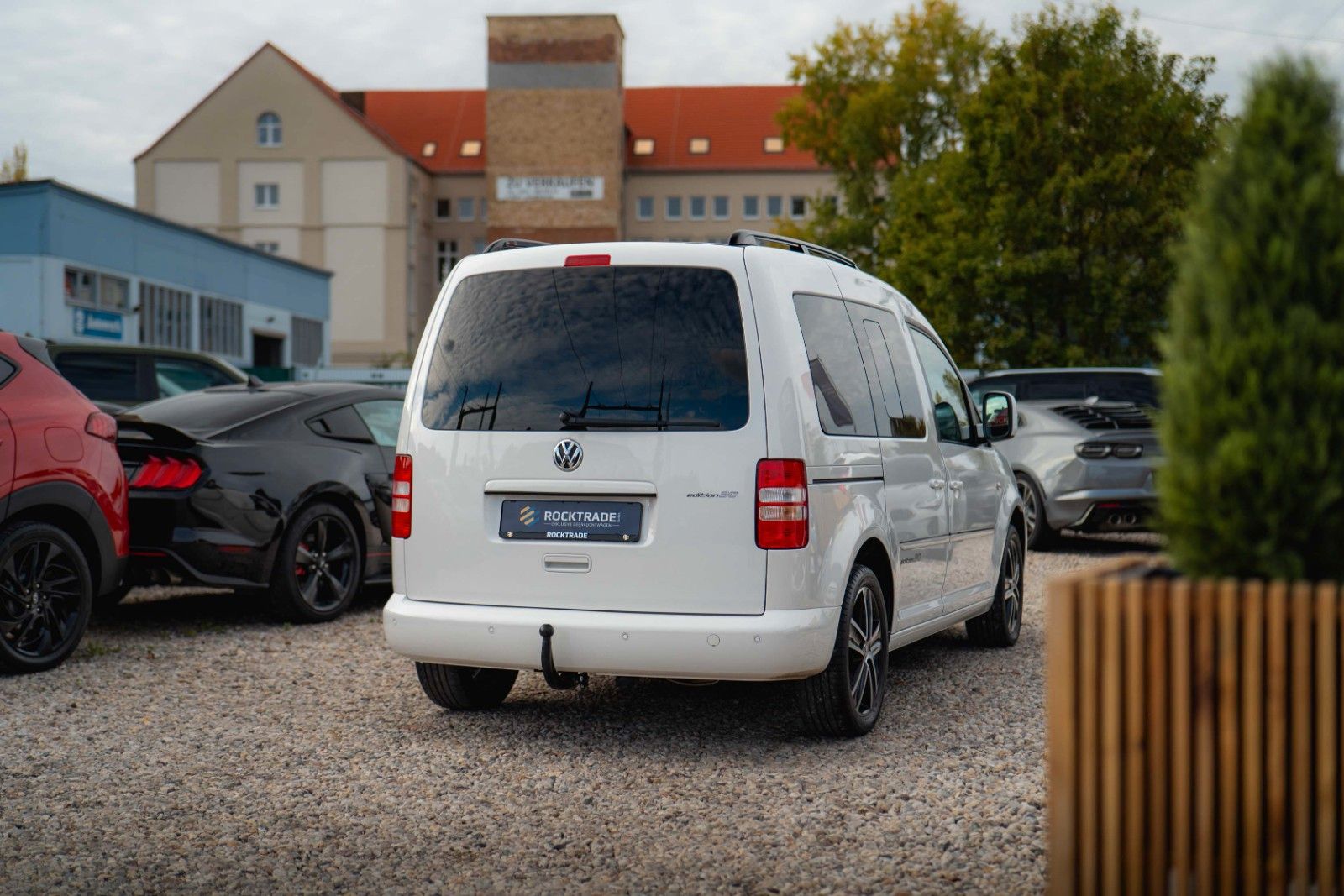 Fahrzeugabbildung Volkswagen Caddy 1.6 TDI DSG Edition 30 Sport | Alcantara
