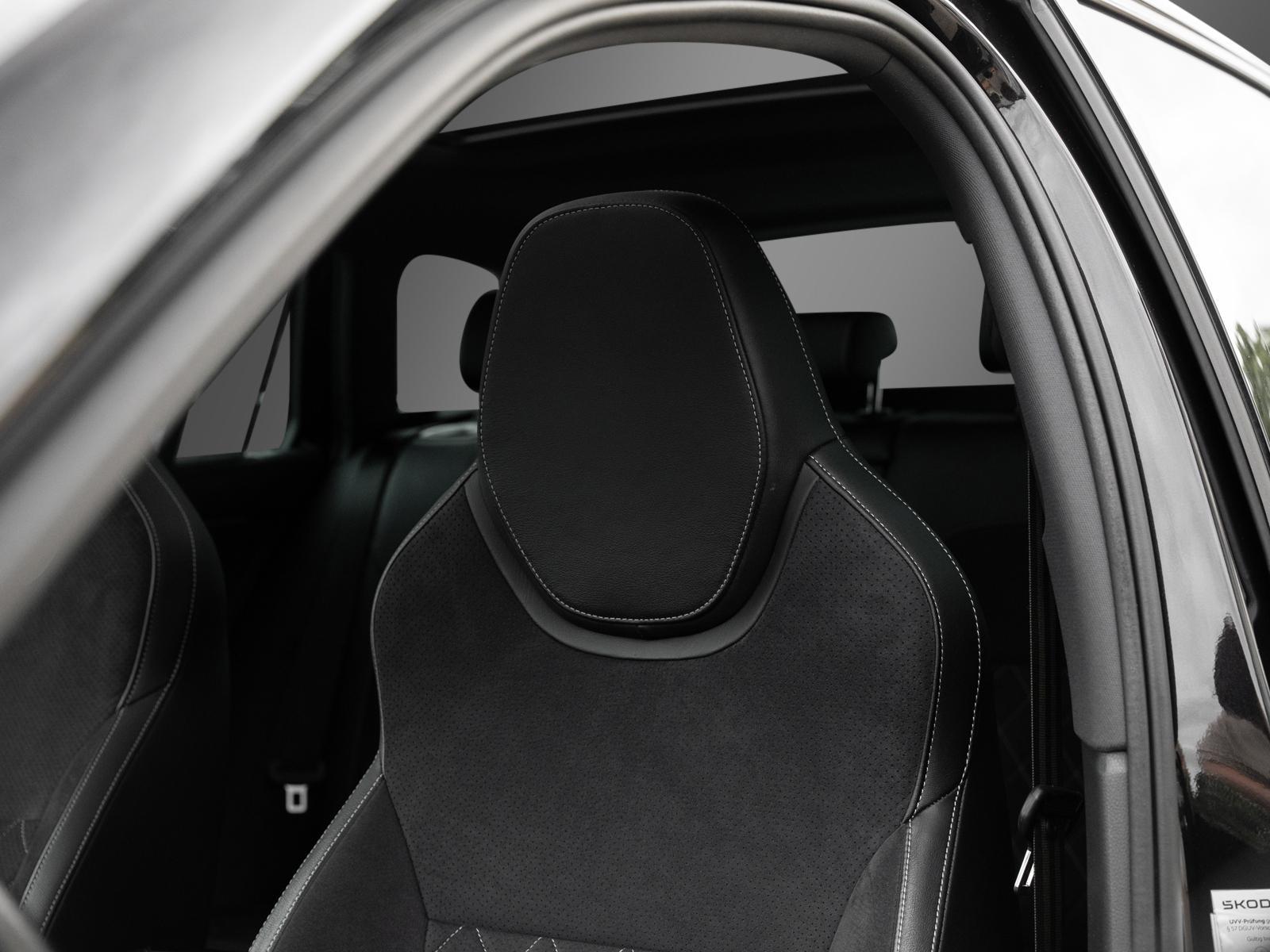 Skoda Superb Sportline PANO Canton AHK 19" Supernova