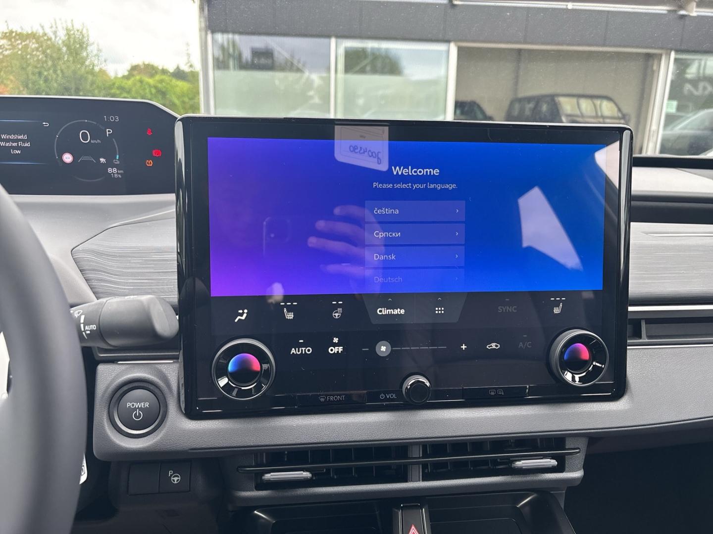 Toyota C-HR+ 252 kW AWD Lounge Navi 360 Kamera Panorama