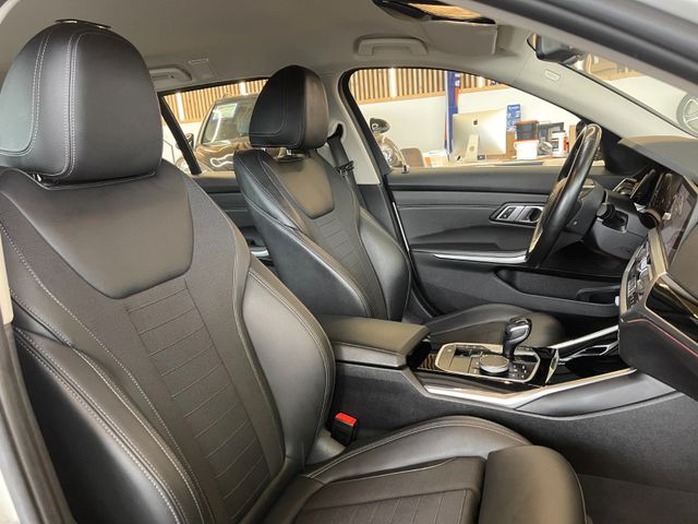 BMW 320d Sport Line *ACC*NAVI*LED*CARPLAY*DAB*