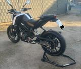 KTM Duke  125  - KTM 125