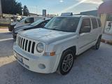 Jeep Patriot 2.0 4x4 gancio di traino - Jeep Patriot mit Diesel-Antrieb