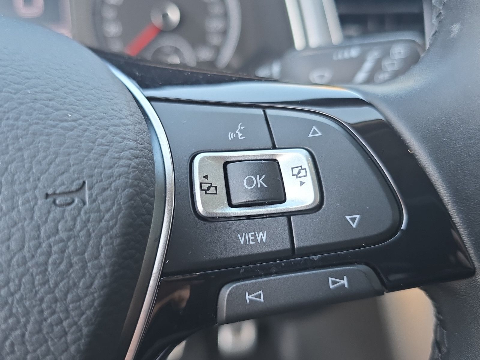 Fahrzeugabbildung Volkswagen T-Roc Active+NAVI+TEMPOMAT+KAMERA+PDC