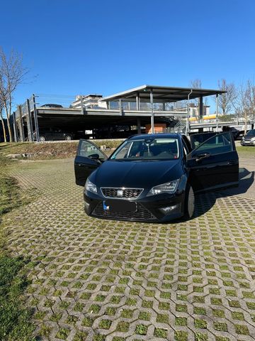 SEAT Seat Leon ST 1.6 TDI DSG  Automatik 