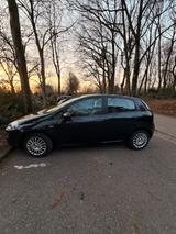 Fiat Punto EVO 1.4 Benzin mit Automatik (D... - Fiat Punto Evo mit Benzin-Antrieb: Automatik