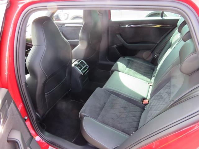 Skoda Superb Combi Sportline 1.8TSI AHK StHZ var. LB