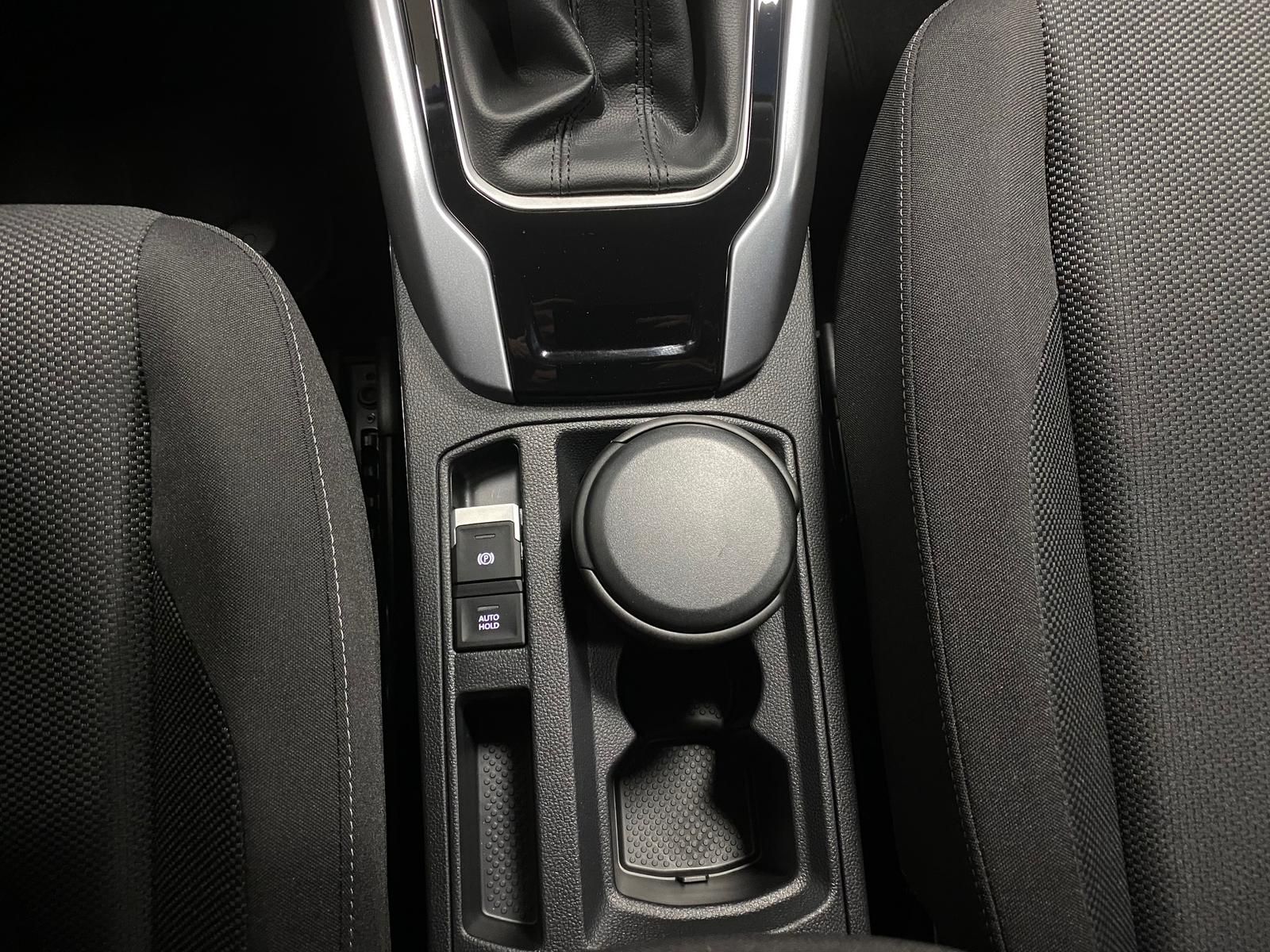 Fahrzeugabbildung Volkswagen T-Roc 1.5 TSI DSG LIFE+ACC+AHK+BHZ Lenkrad+RFK++