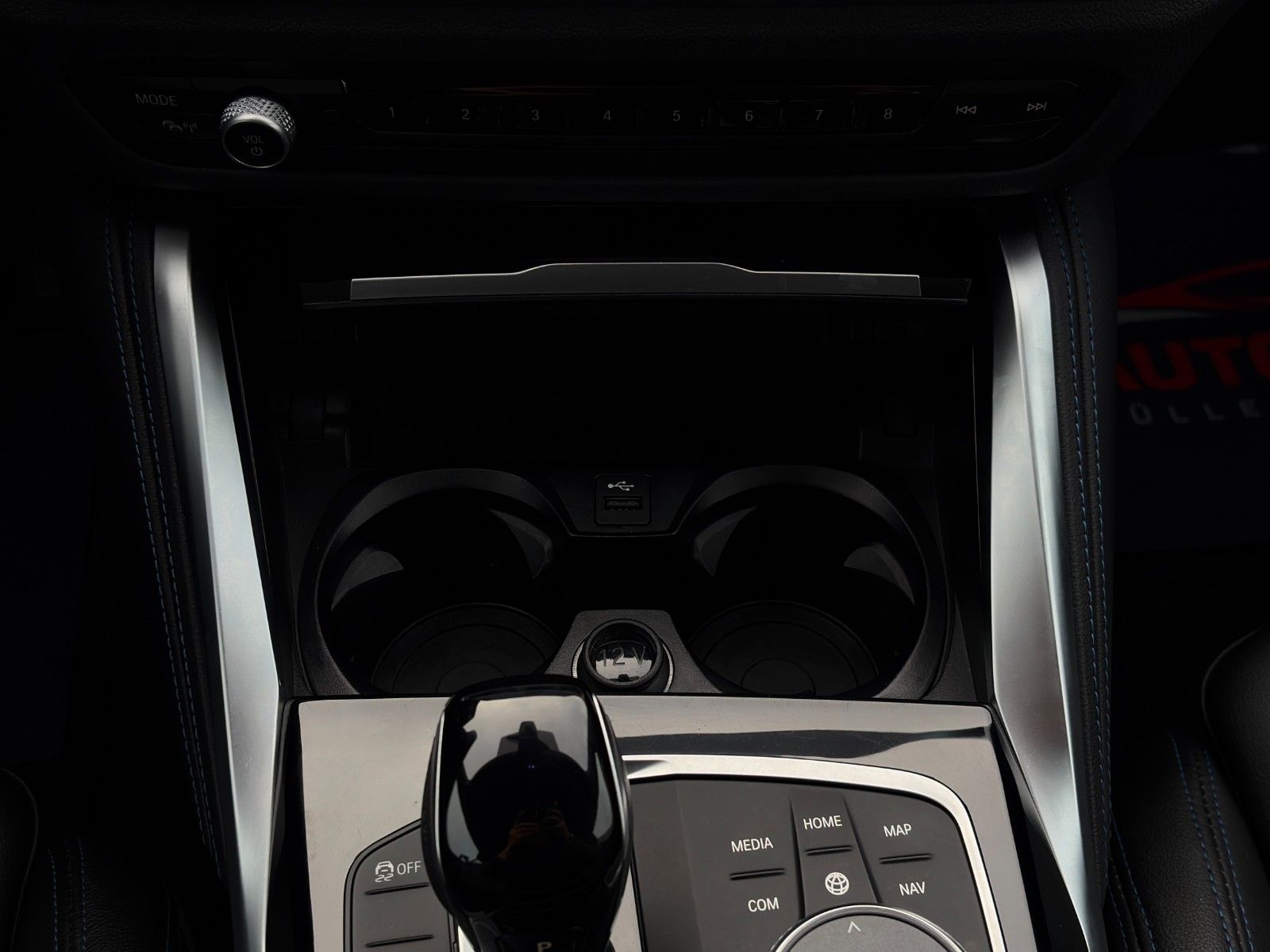 Fahrzeugabbildung BMW 420i Cabrio G23 M Sport Leder Memory CAM HiFi