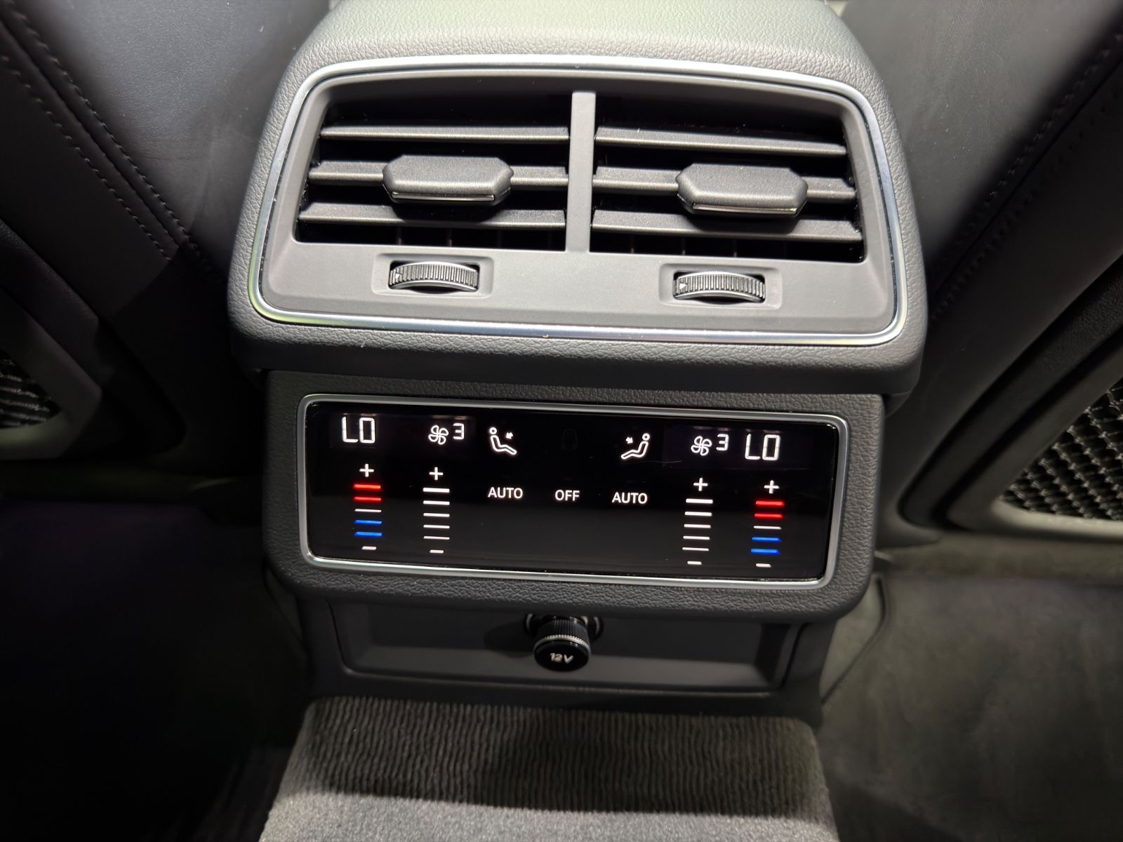 Fahrzeugabbildung Audi A6 Avant 45 TFSI sport|S-TRONIC|LEDER|NAVI|