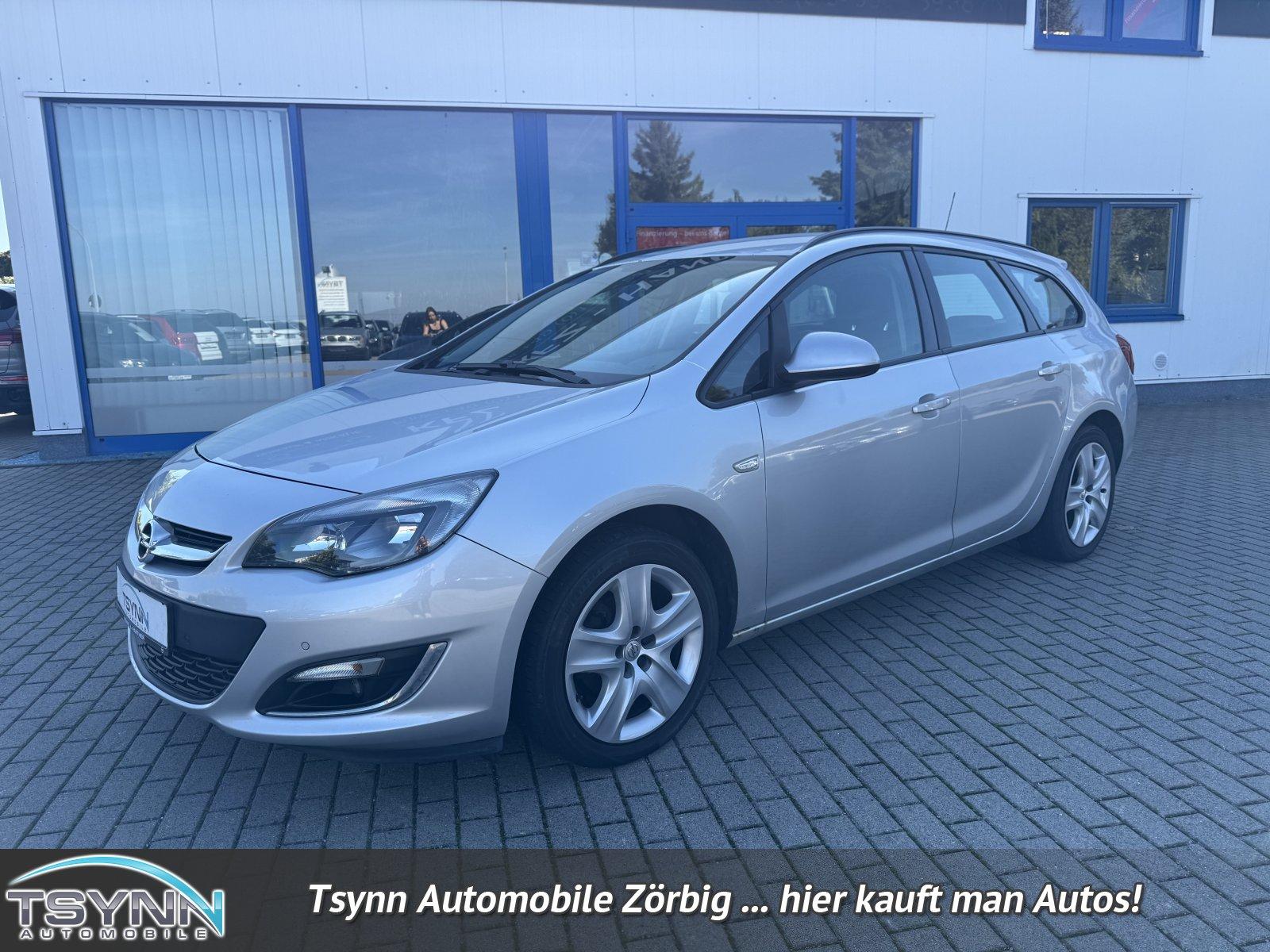 Opel Astra 2013 — photo 8