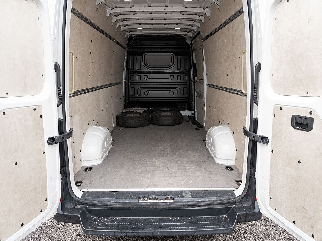 Fahrzeugabbildung Volkswagen Crafter 35 2.0 TDI Hoch Lang NAVI KAMERA APP-CON