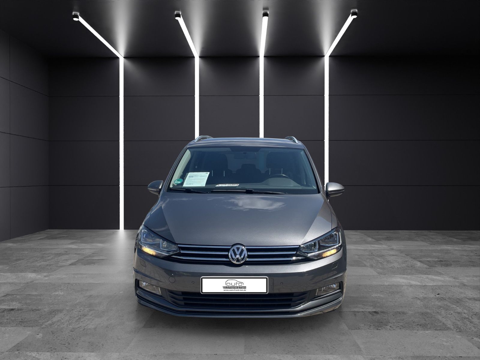 Fahrzeugabbildung Volkswagen Touran Comfortline AHK*Shzg*Tempo*Nebel