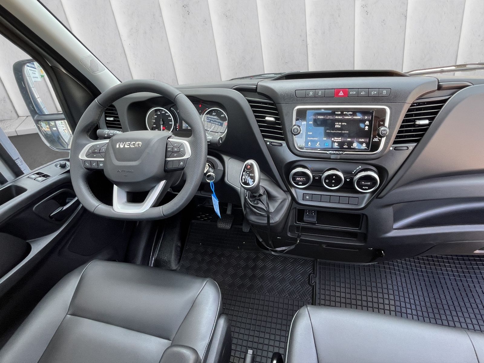 Fahrzeugabbildung Iveco Daily 35C21 210PS*Automatik*AHK*3500KG*Navi*Temp