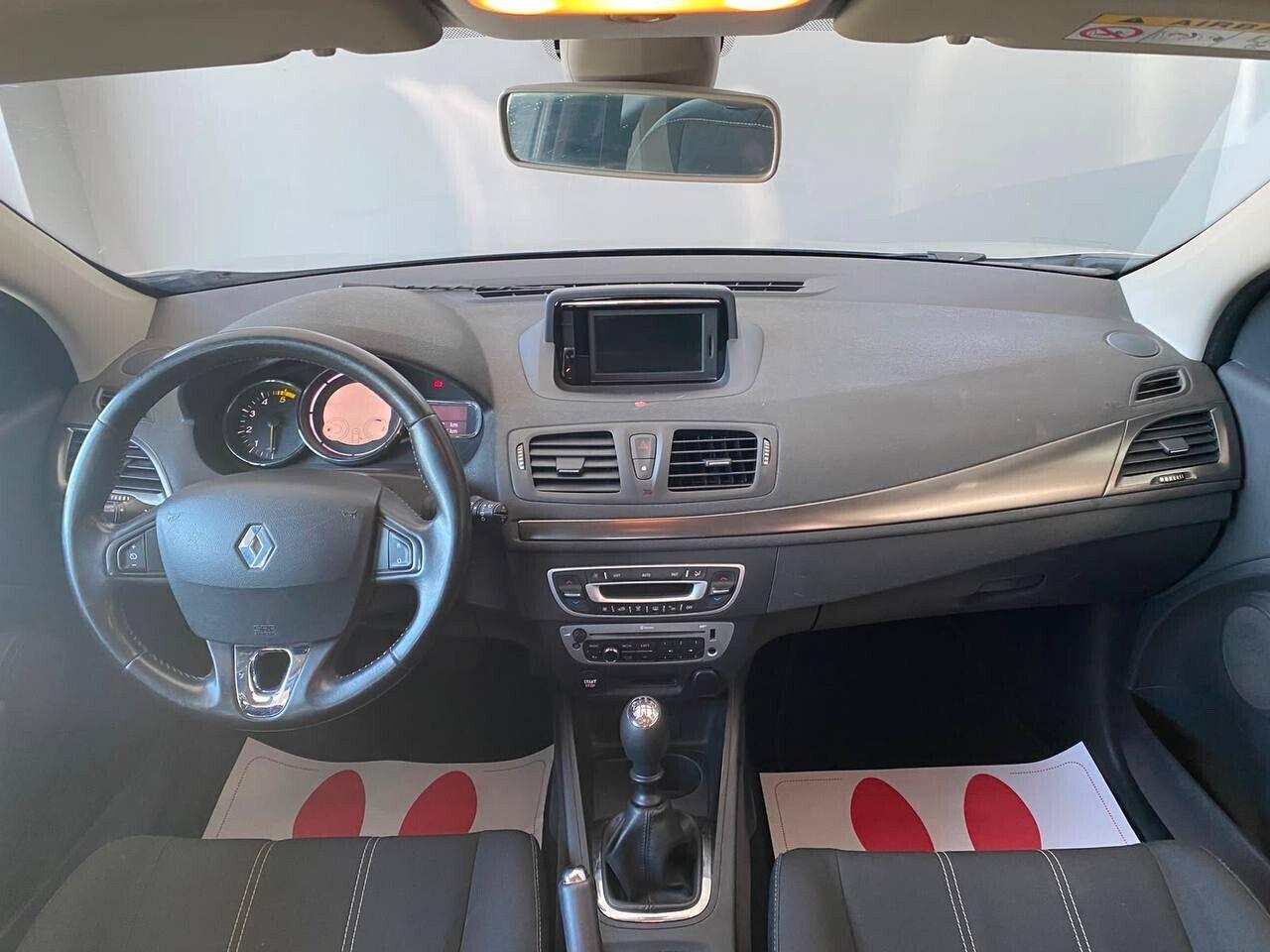 Renault Megane 2014 — photo 8