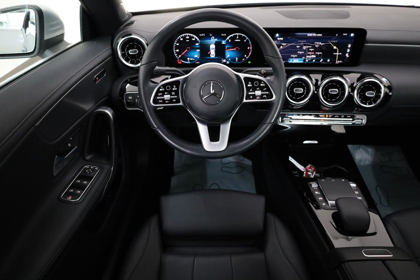 Fahrzeugabbildung Mercedes-Benz CLA 220 d Coupe,Leder,Navi,LED,SH,360Kamera