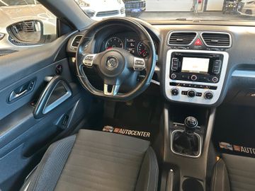 Volkswagen Scirocco 1.4 TSI *BiXenon*Navi*Sitzh*PDC*