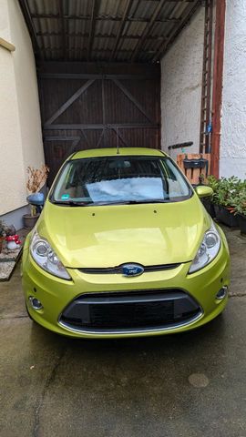 Ford Gepflegter Ford Fiesta 1.4 Titanium