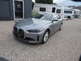 BMW i4 Gran Coupe 35 eDrive alle Airbag zu - BMW i4 Unfallwagen