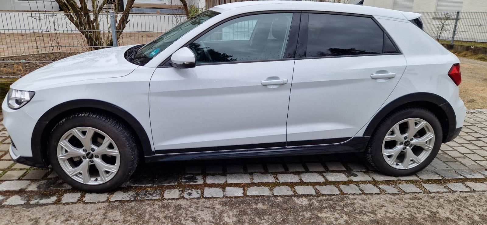AUDI A1 S tronic allstreet 