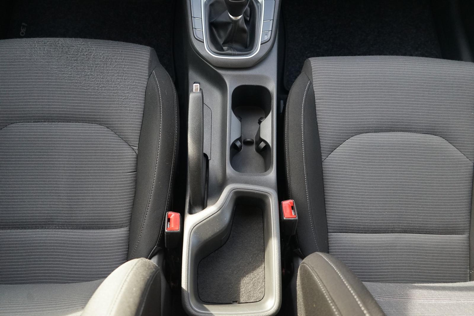 Hyundai i30 1.4 Pure Tempomat PDC Klima Tagfahrlicht USB