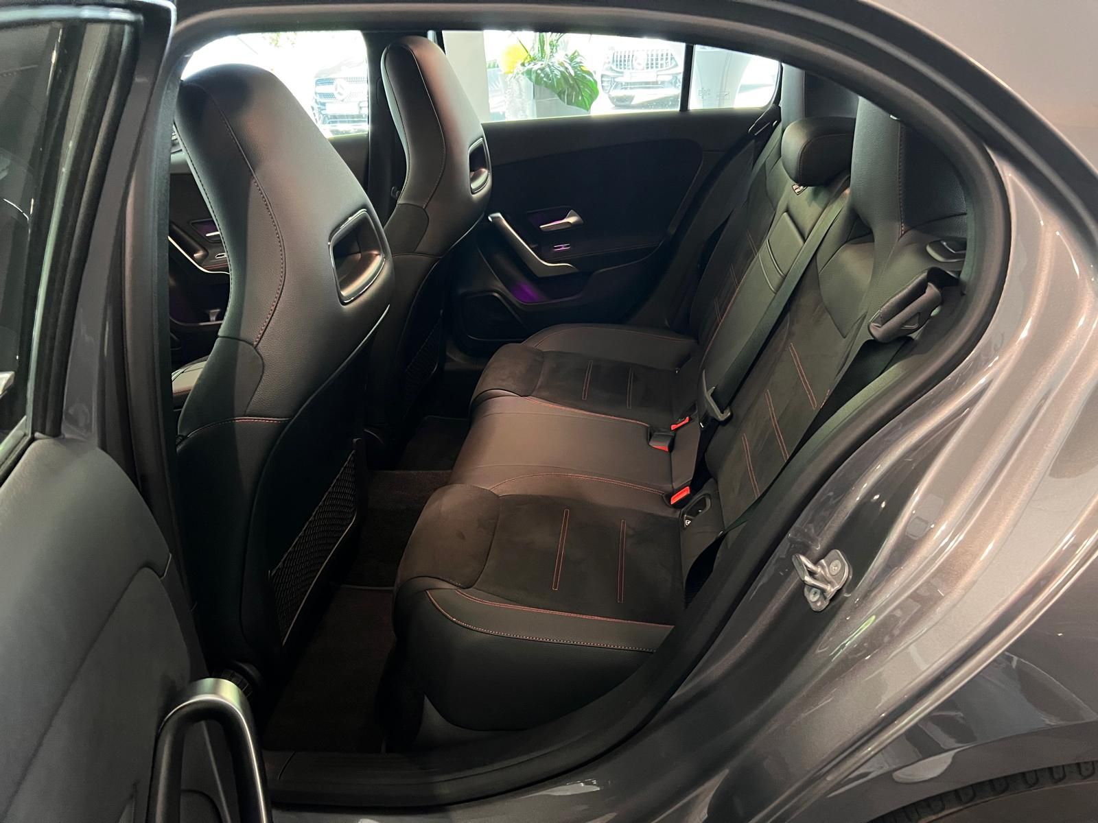 Fahrzeugabbildung Mercedes-Benz A 180 AMG Advanced Plus *MBUX*Ambiente.*Winterpa