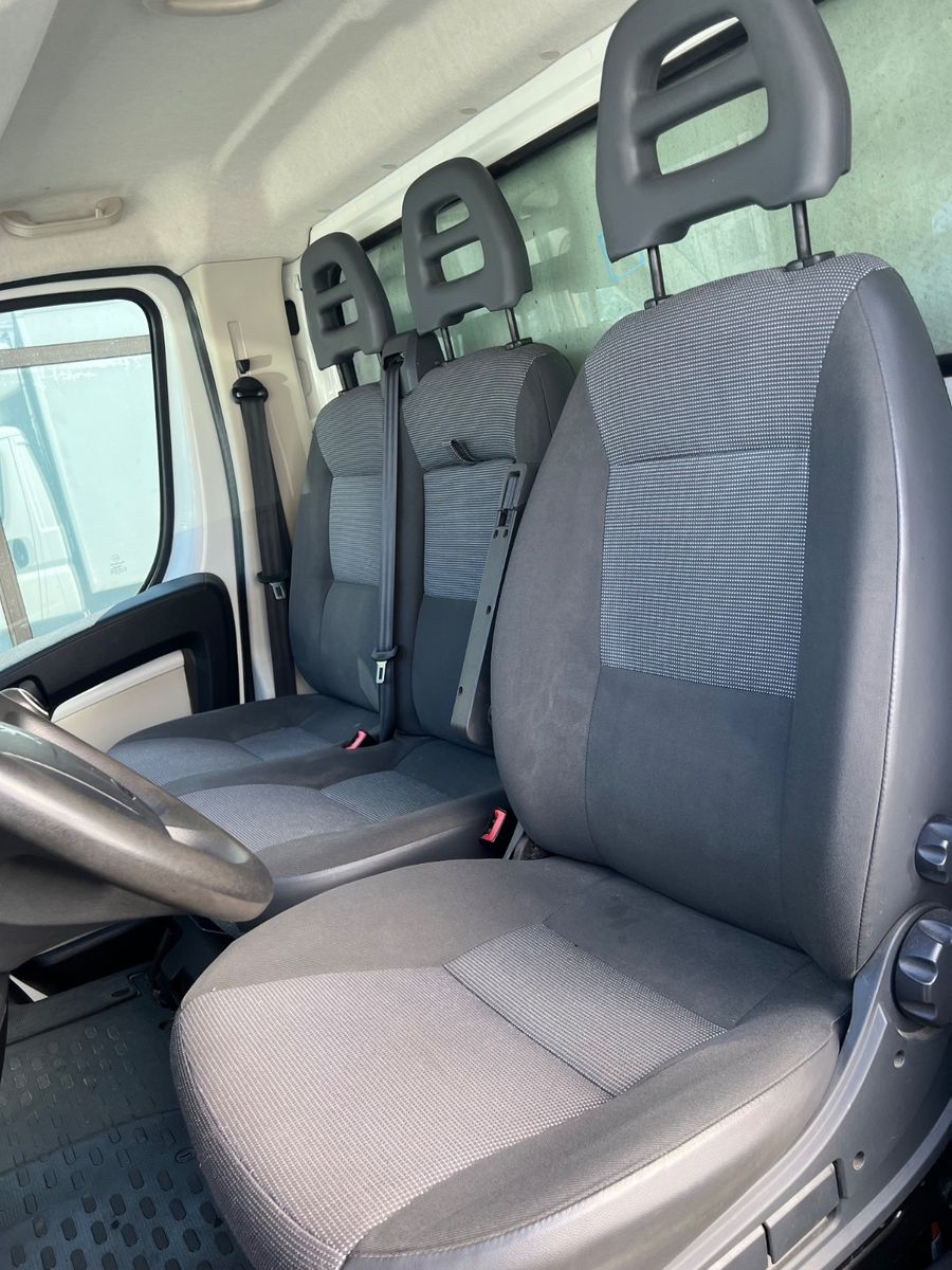 Fahrzeugabbildung Peugeot Boxer Koffer HDi * Hebebühne * bis 3,5t