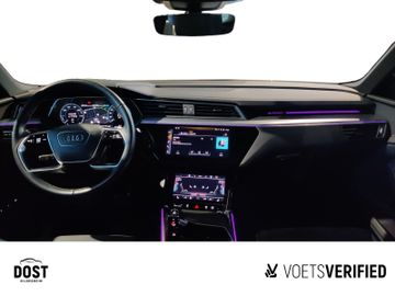 Audi Q8 e-tron - 9