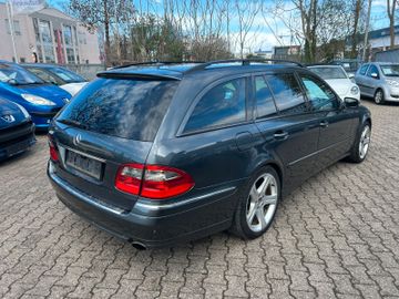 Mercedes E 320 - 6
