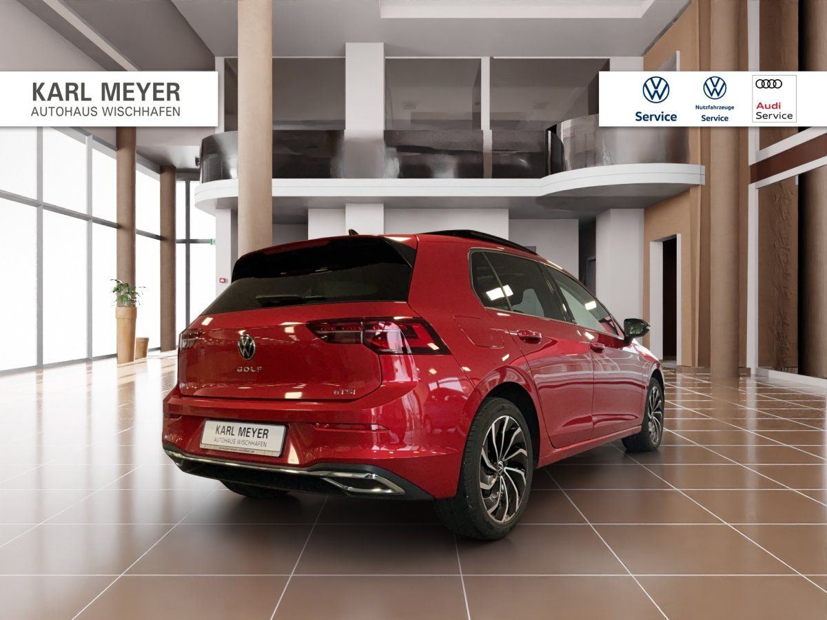 Fahrzeugabbildung Volkswagen Golf VIII Active 1.5 eTSI DSG Pano LED
