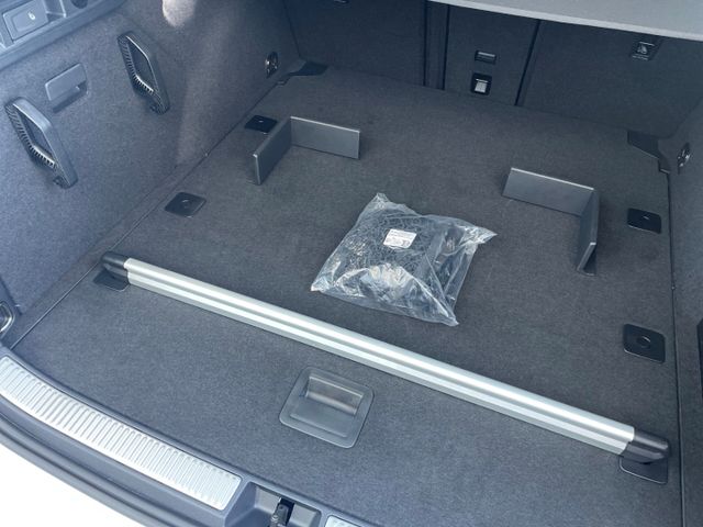 Passat Variant 1.5 eTSI Business AHK/Kamera/Navi