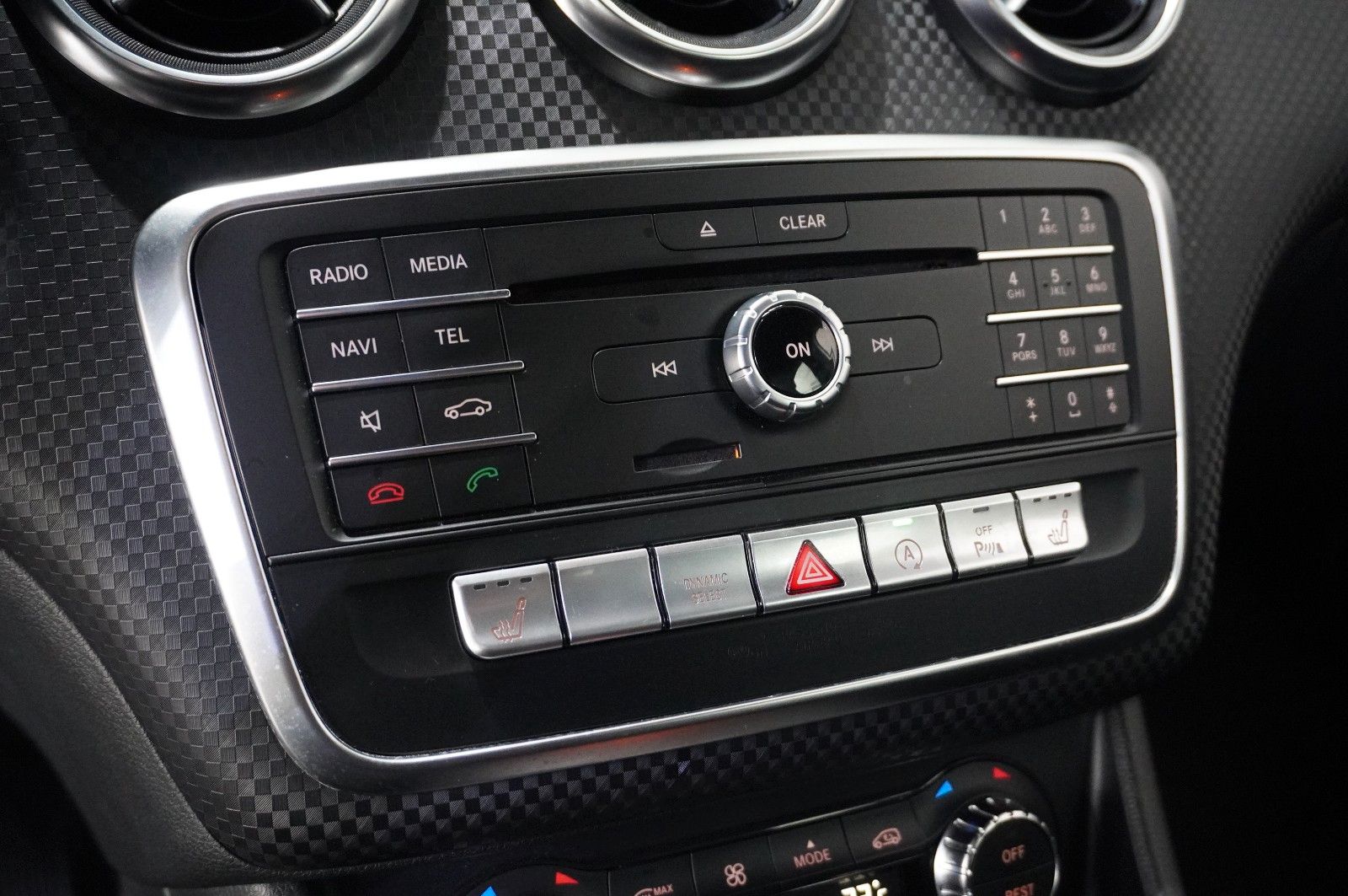 Fahrzeugabbildung Mercedes-Benz A 180 CDI URBAN KLIMA/SHZ/PDC/TEMP./SPORT/AHK