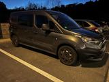 Ford Transit Connect 1.6 TDCI L2 - Ford Transit Connect mit Diesel-Antrieb: Kleinbus, 1.6