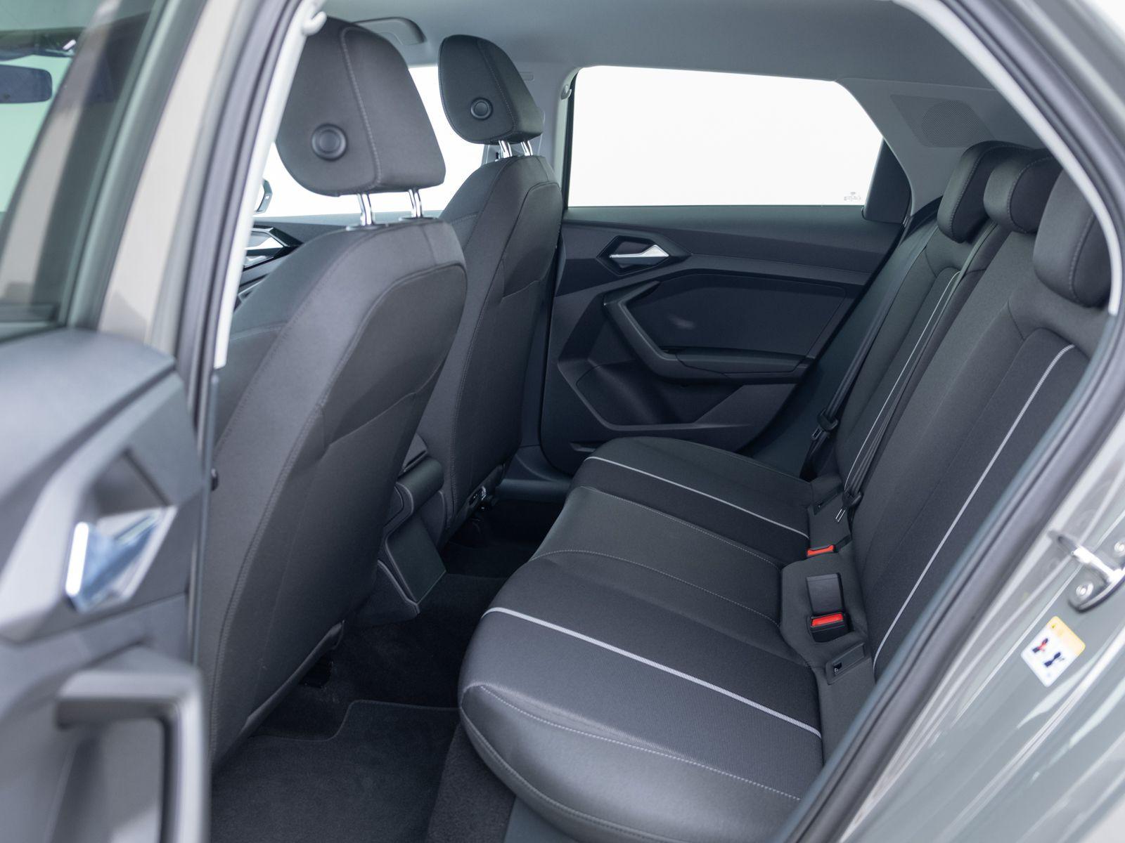 Audi A1 Sportback 30 TFSI S-TRO*LED*RFK*APP*ACC*GJR**