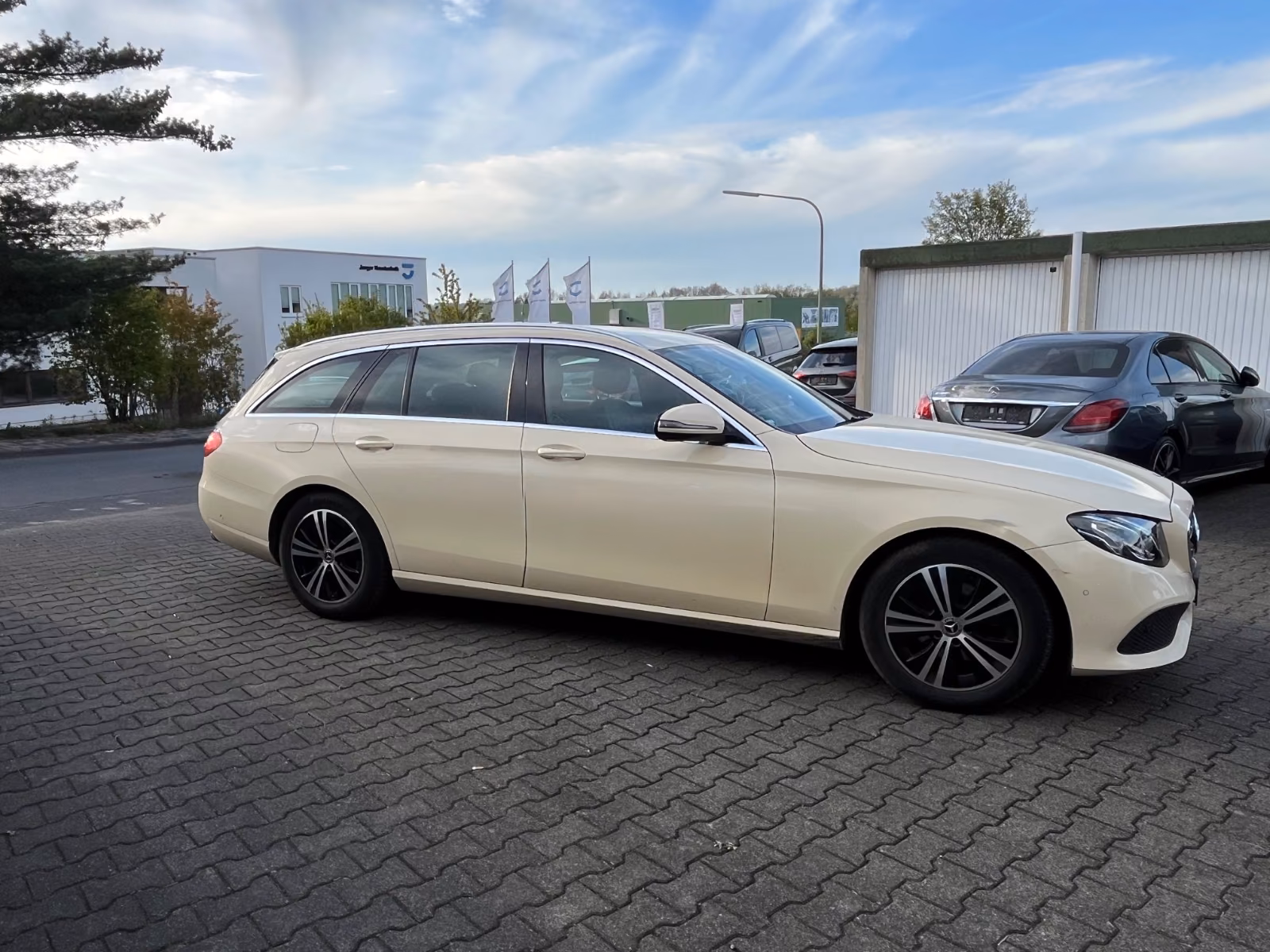 Mercedes-Benz E 220 d T Avantgarde