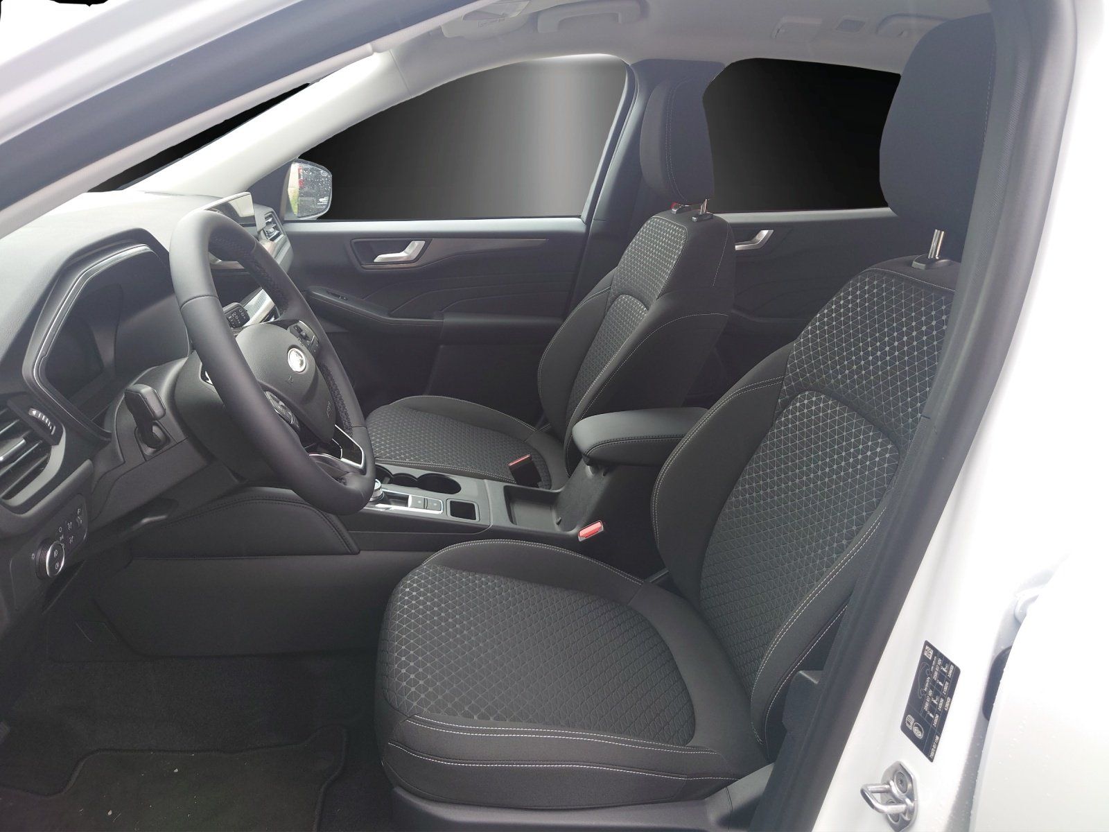 Fahrzeugabbildung Ford Kuga Titanium FHEV