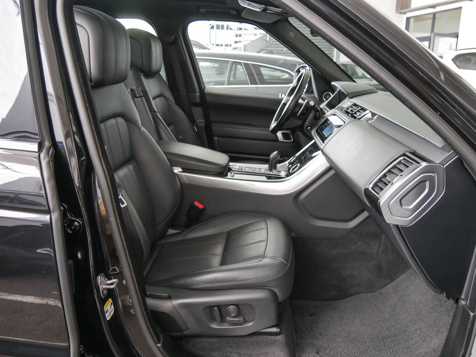 Land Rover Range Rover Sport D250 Dynamic HSE Black Pack -  imagem 3