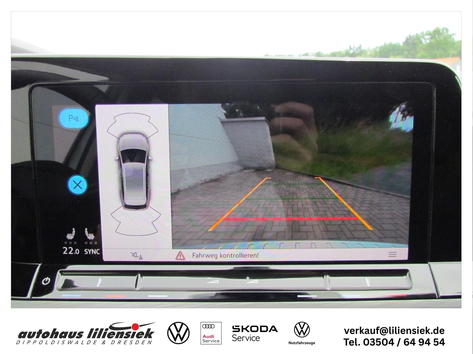 Volkswagen Golf 8 Variant 1.5 TSI Style 1HAND/AHK/NAVI/LED, миниатюра 17