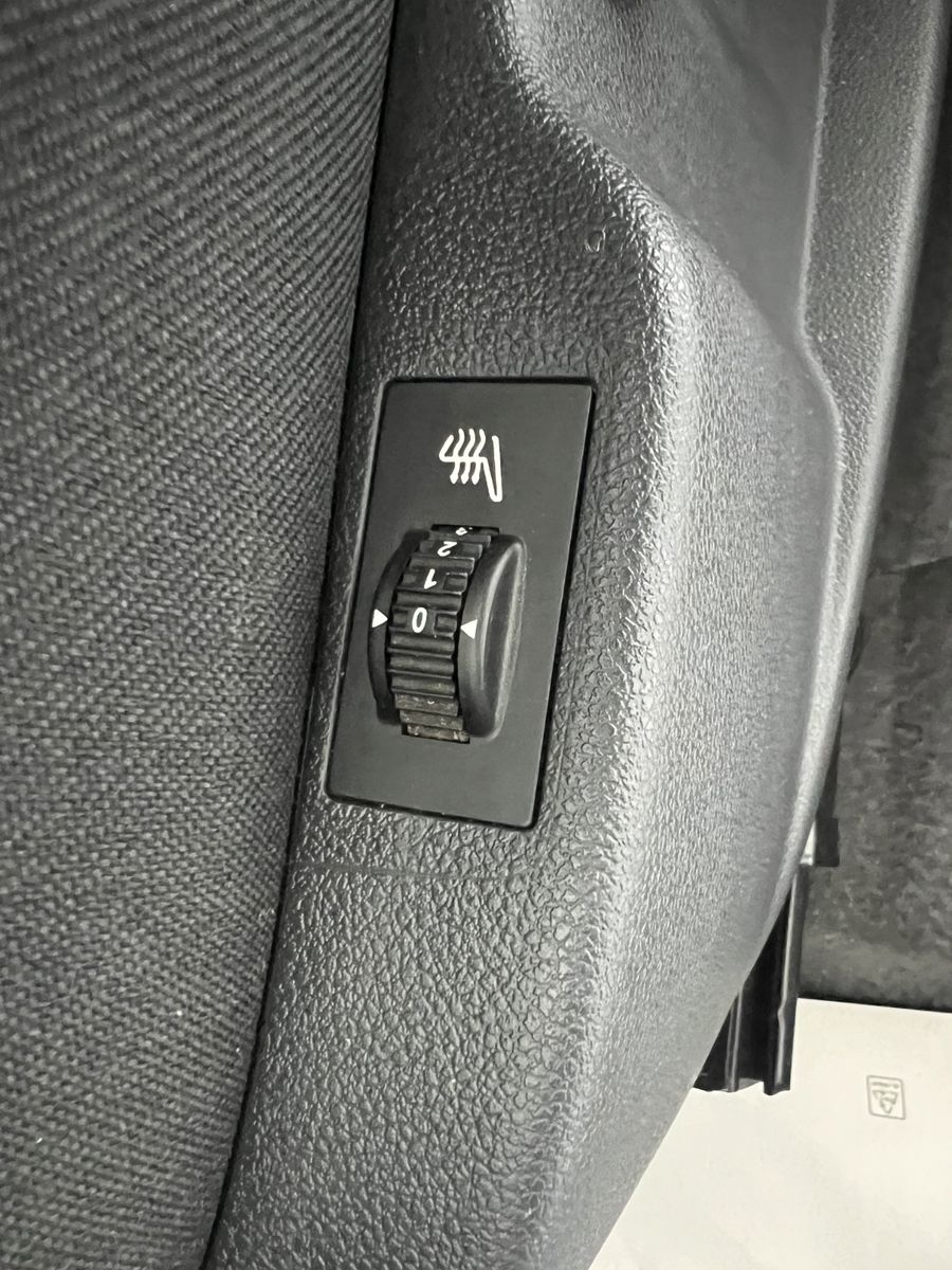 Fahrzeugabbildung Peugeot 3008 Business-Line Automatik