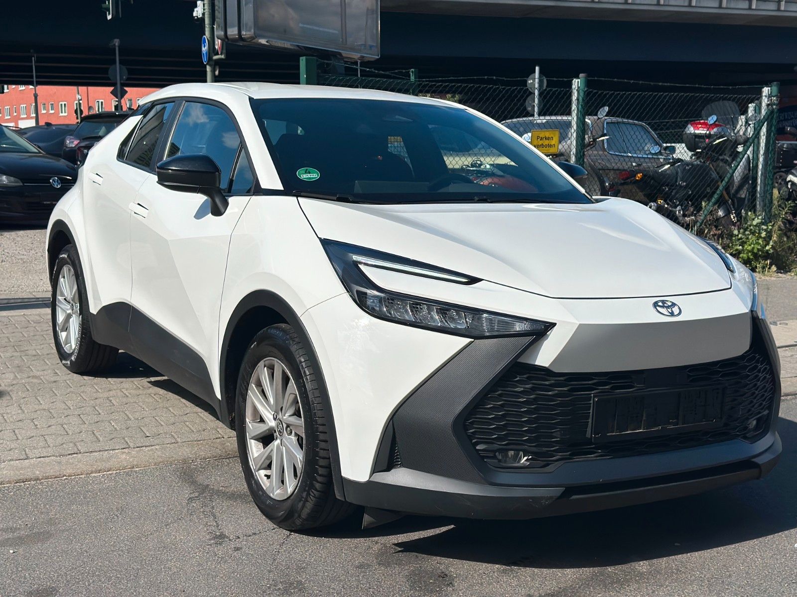 Toyota C-HR - 1