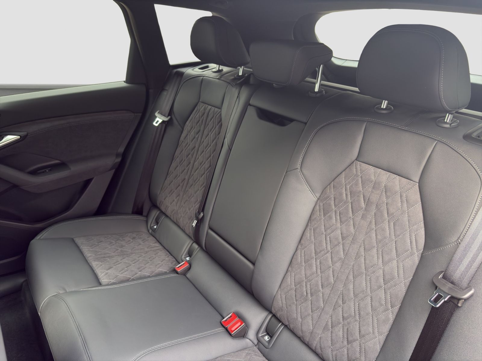 Audi SQ6 e-tron - Bild 12