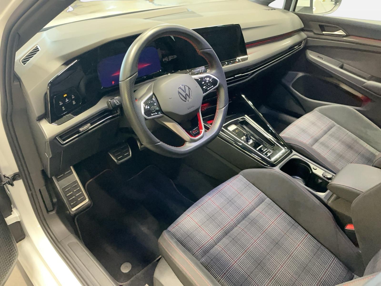 Volkswagen Golf VIII GTI 2.0 TSI DSG AUT LED LM PDC SportS., миниатюра 8