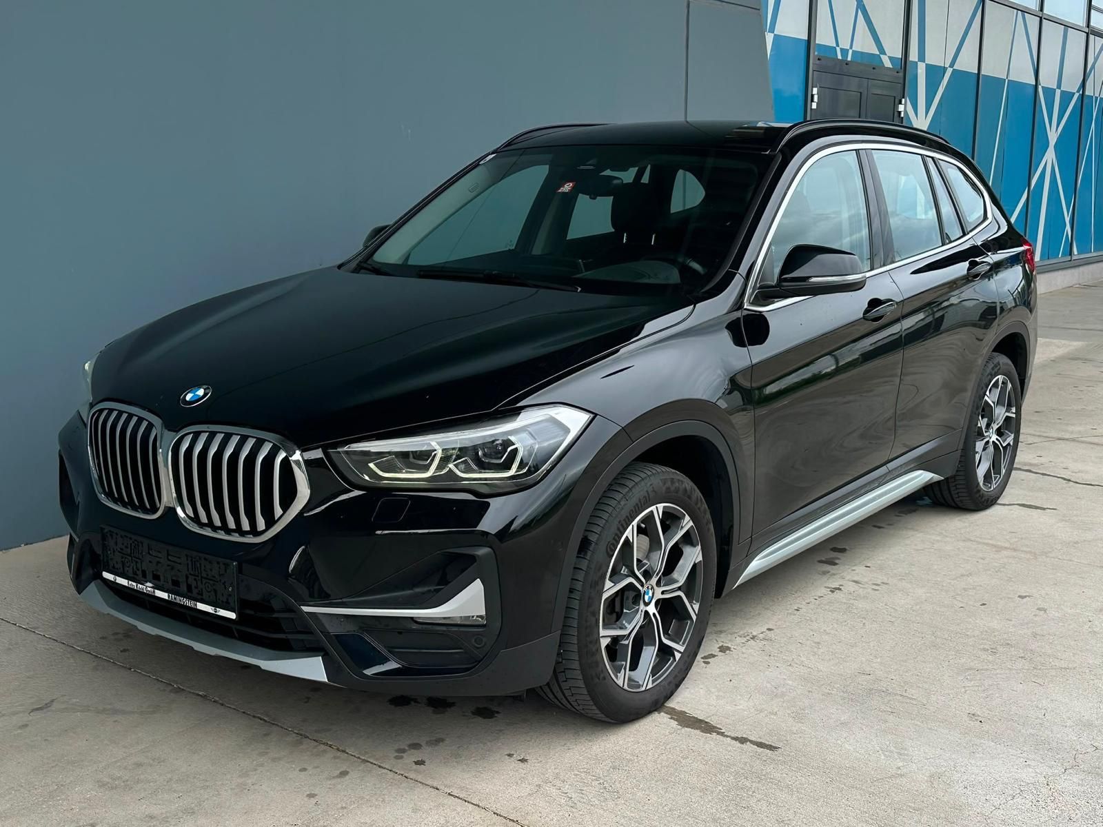 BMW X1 xDrive 18 d xLine imagem 3