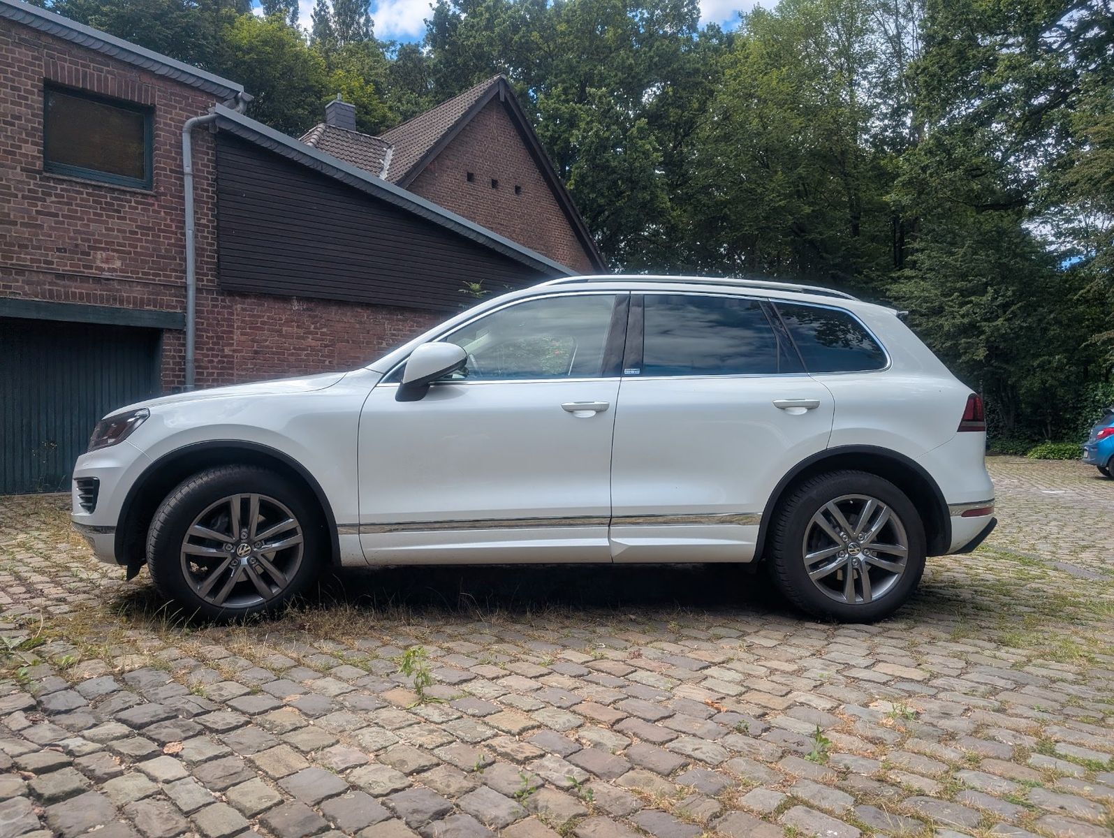 VW Touareg 3.0 V6 TDI R-Line Executive E. AHK