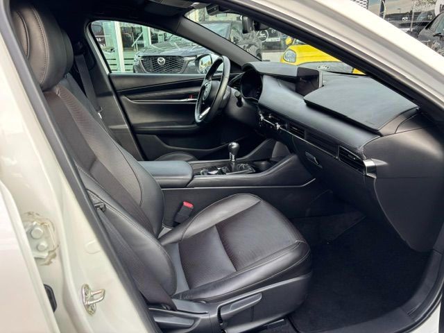 Mazda 3 2.0 Exclusive-Line Hinsberger Bodykit