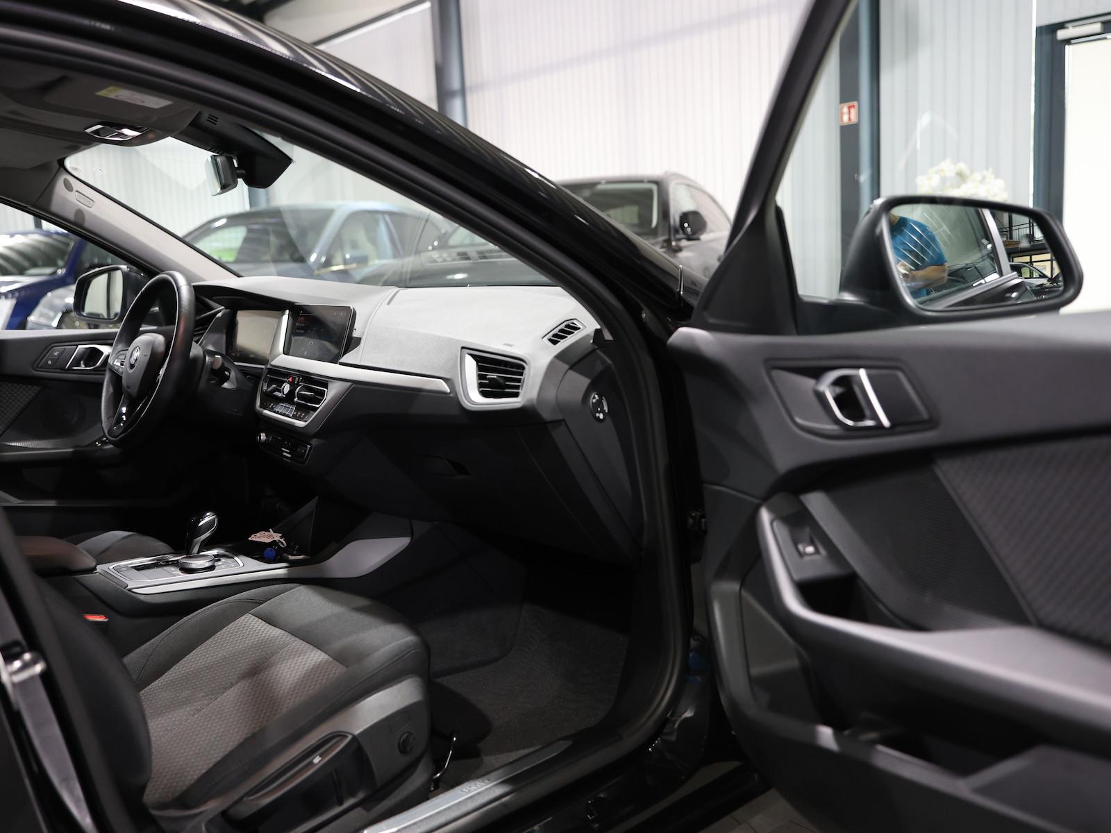 BMW 1 Series d Advantage / LED / LIVE-COCKPIT-PRO+NAVI+, миниатюра 19