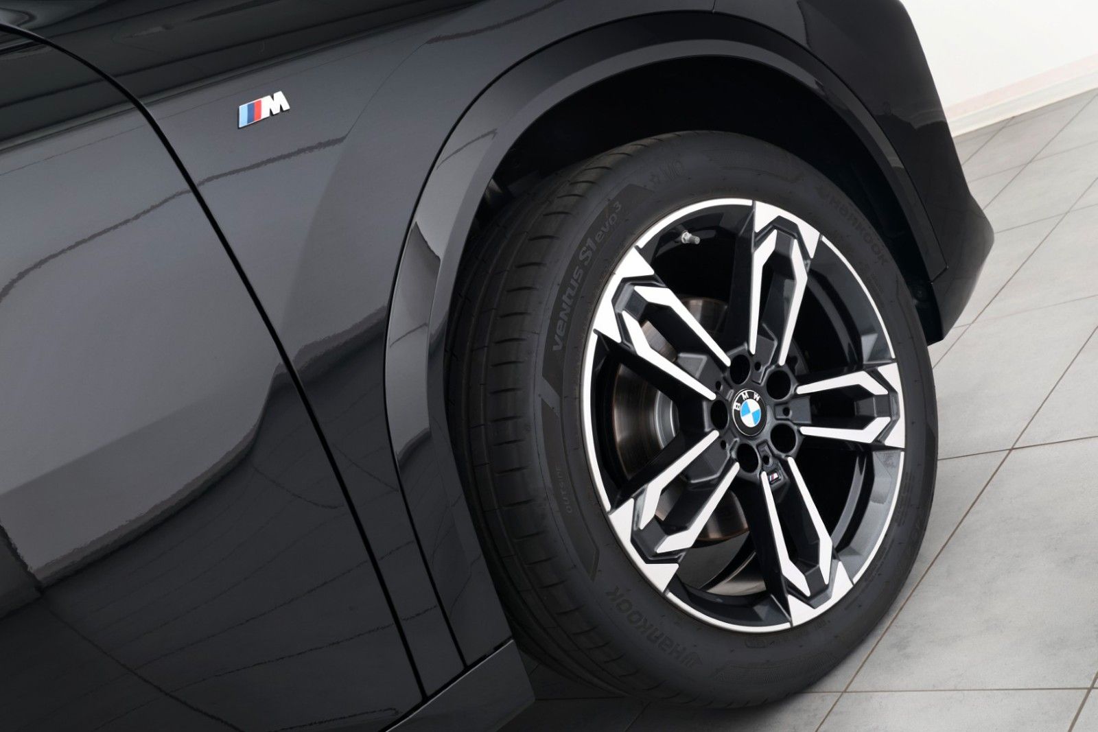 BMW X2 sDrive18d M Sport DriveProf H&K HUD 360° 19" foto 10