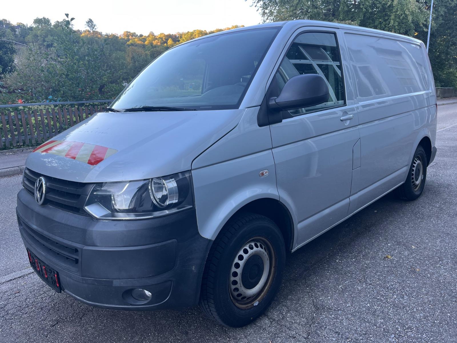 Volkswagen T5 2.0 TDI Kasten / 4Motion / Werkstattausbau